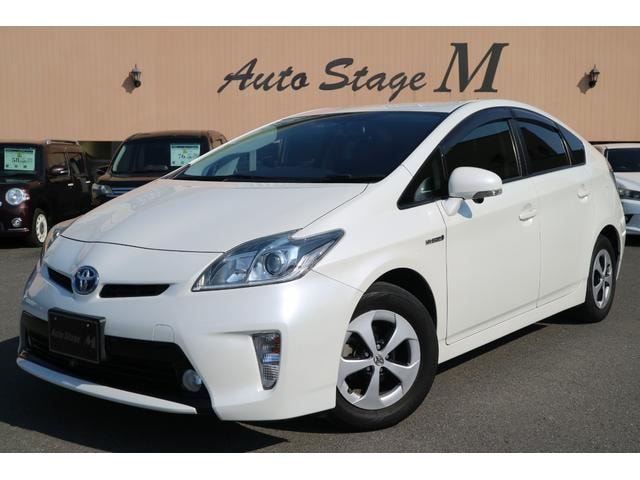 Toyota PRIUS 2015 — фото автомобиля 1