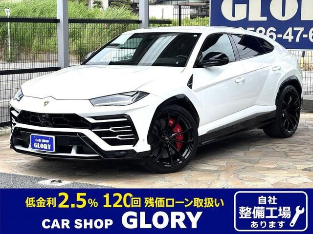 Lamborghini URUS 2018 — фото автомобиля