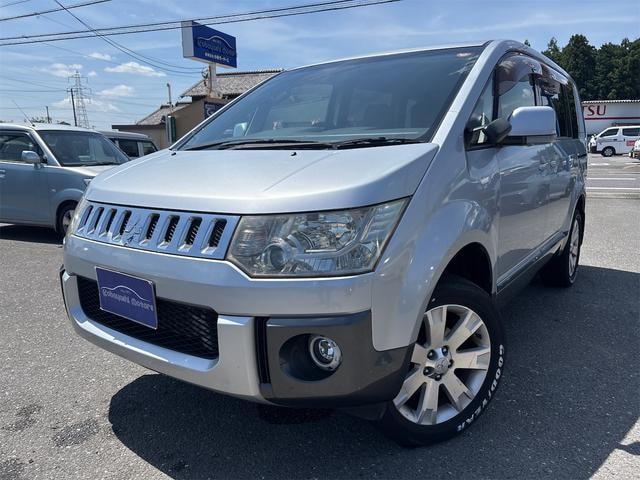 Mitsubishi DELICA D:5 2013 — фото автомобиля