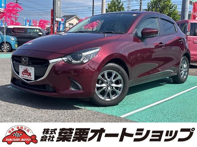 Mazda DEMIO 2017 — фото автомобиля 1