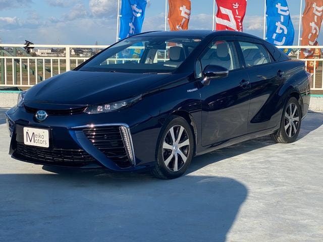 Toyota MIRAI 2016 — фото автомобиля