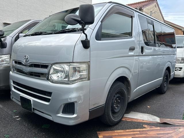 Toyota HIACE VAN 2013 — фото автомобиля 1