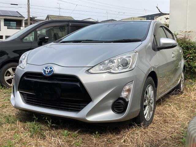 Toyota AQUA 2016 — фото автомобиля 1