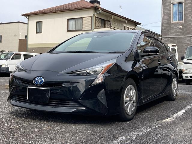 Toyota PRIUS 2018 — фото автомобиля 1