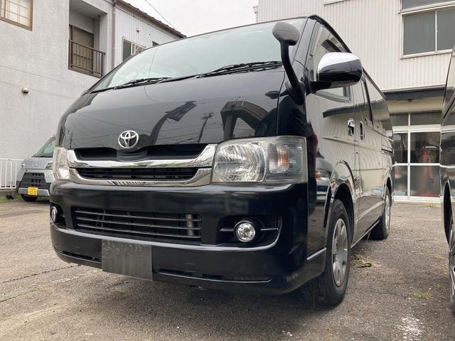 Toyota HIACE VAN 2010 — фото автомобиля 1
