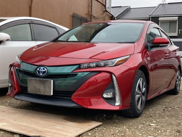 Toyota PRIUS PHV 2017 — фото автомобиля 1