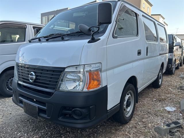 Nissan CARAVAN 2006 — фото автомобиля 1