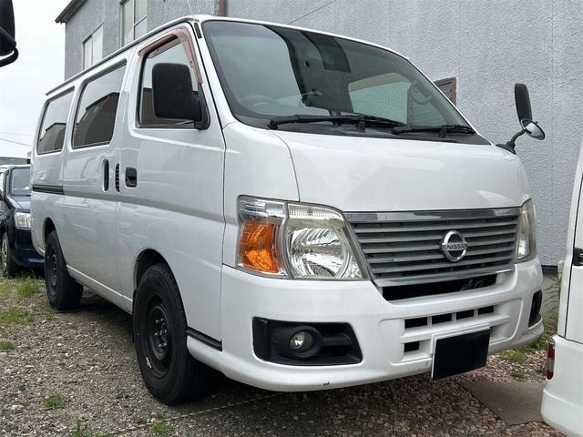 Nissan CARAVAN 2011 — фото автомобиля 1