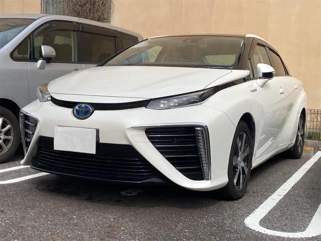 Toyota MIRAI 2016 — фото автомобиля