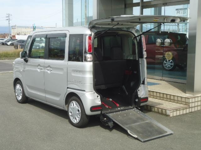 Suzuki SPACIA 2021 — фото автомобиля 1