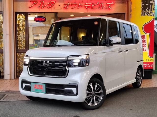 Honda N-BOX CUSTOM 2025 — фото автомобиля 1