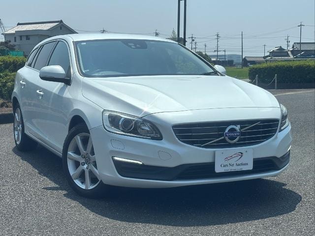 Volvo V60 2017 — фото автомобиля