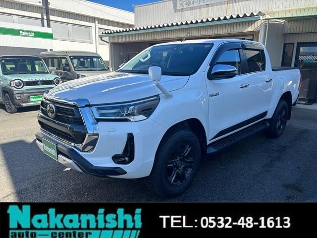Toyota HILUX 2021 — фото автомобиля