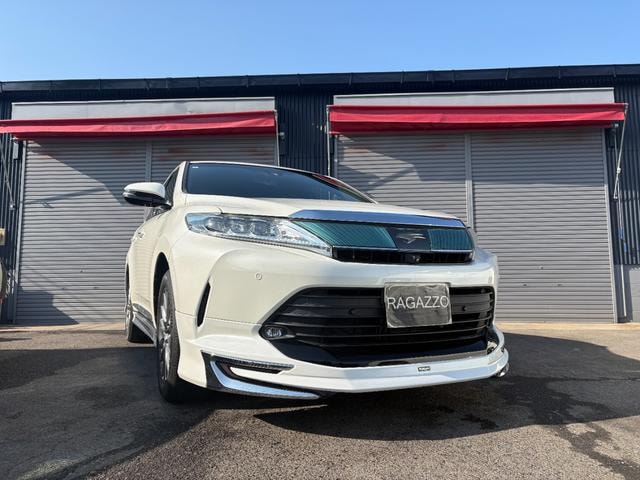 Toyota HARRIER 2018 — фото автомобиля 1