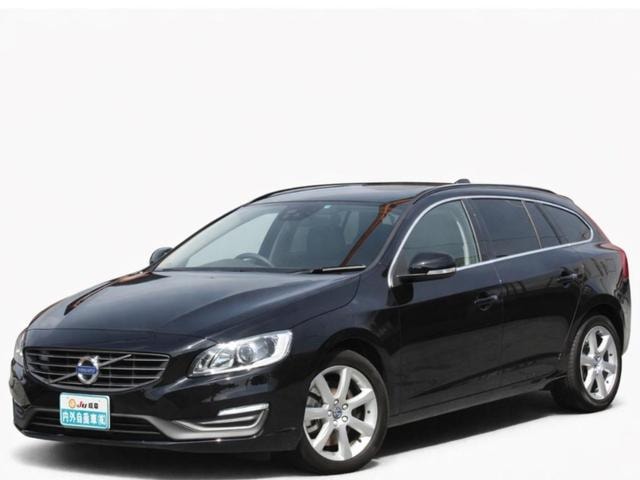 Volvo V60 2015 — фото автомобиля