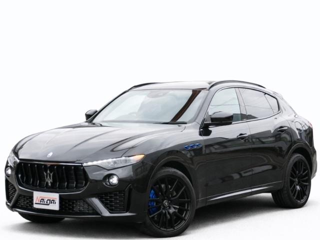 Maserati LEVANTE 2022 — фото автомобиля
