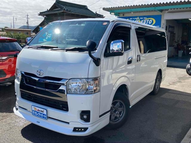 Toyota HIACE VAN 2022 — фото автомобиля