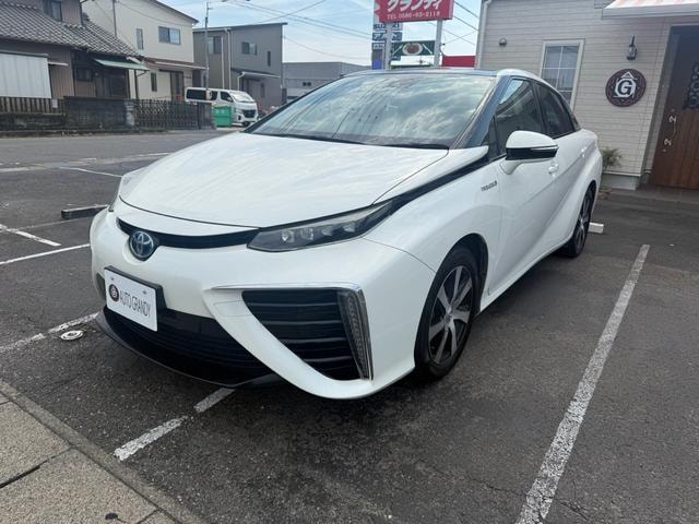 Toyota MIRAI 2018 — фото автомобиля