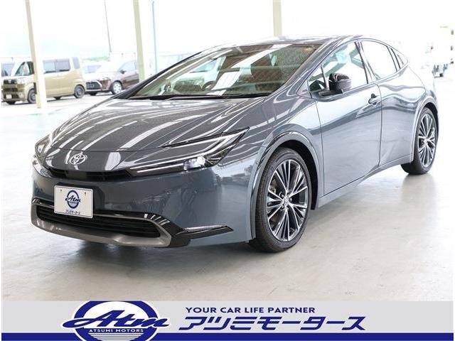 Toyota PRIUS 2024 — фото автомобиля 1