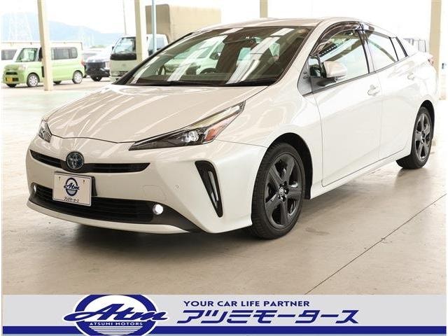 Toyota PRIUS 2021 — фото автомобиля 1