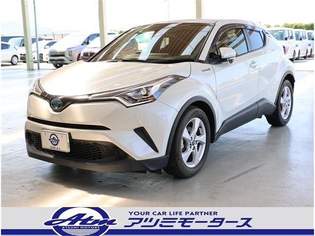 Toyota C-HR 2018 — фото автомобиля 1