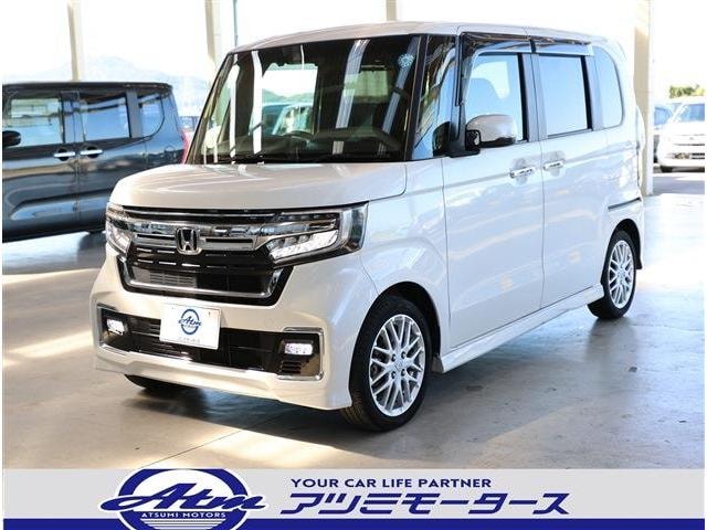 Honda N-BOX CUSTOM 2022 — фото автомобиля 1