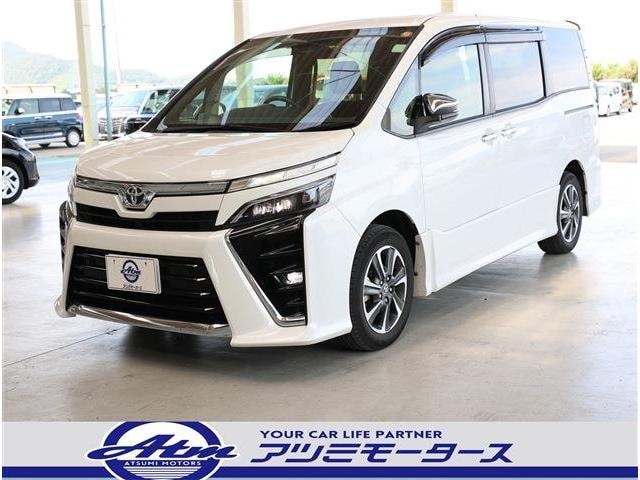 Toyota VOXY 2021 — фото автомобиля 1