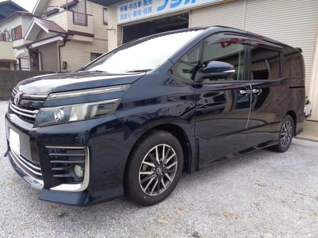 Toyota VOXY 2014 — фото автомобиля 1