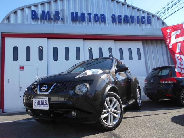 Nissan JUKE 2011 — фото автомобиля 1
