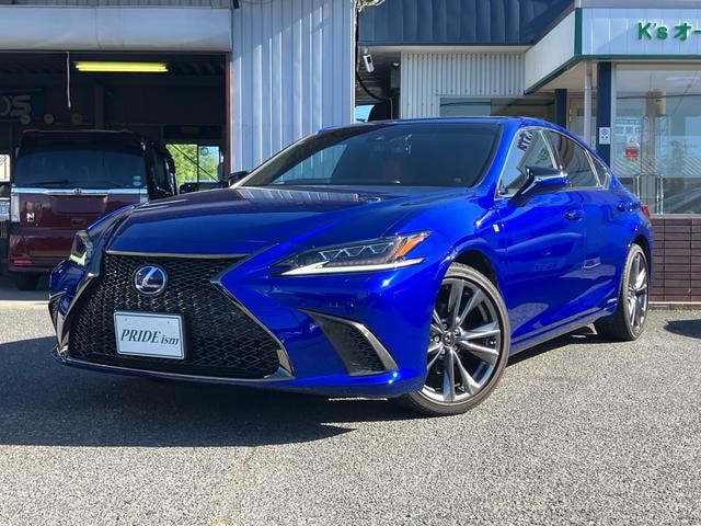 Lexus ES 2019 — фото автомобиля 1