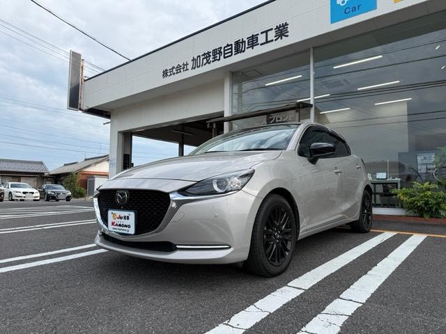 Mazda 2 2022 — фото автомобиля 1