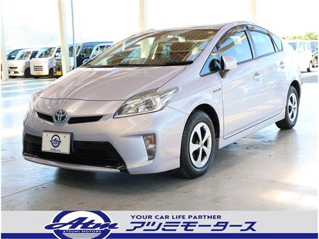Toyota PRIUS 2013 — фото автомобиля 1