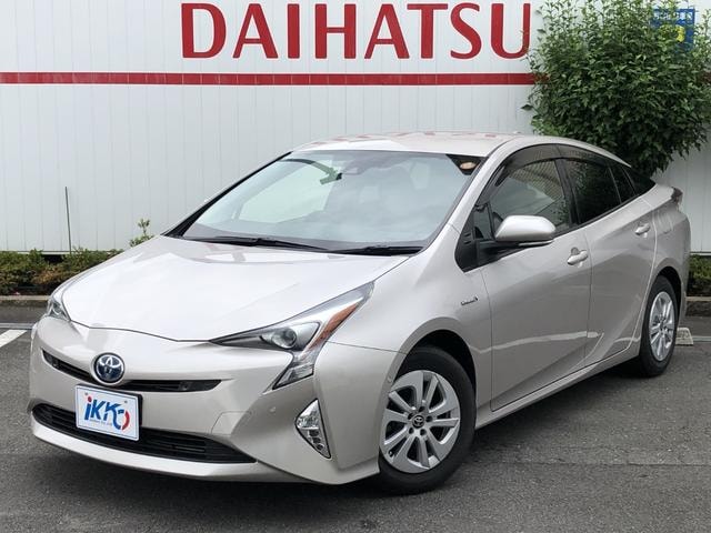 Toyota PRIUS 2018 — фото автомобиля 1