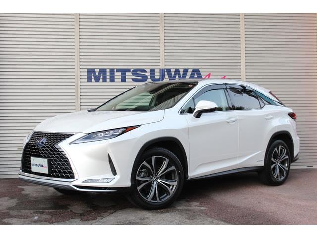 Lexus RX 2019 — фото автомобиля 1