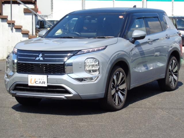 Mitsubishi OUTLANDER PHEV 2024 — фото автомобиля