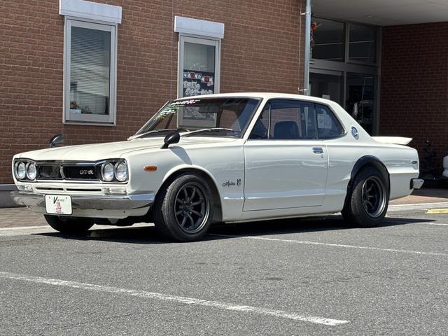 Nissan SKYLINE 1972 — фото автомобиля
