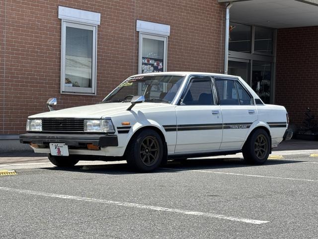 Toyota COROLLA 1982 — фото автомобиля 1