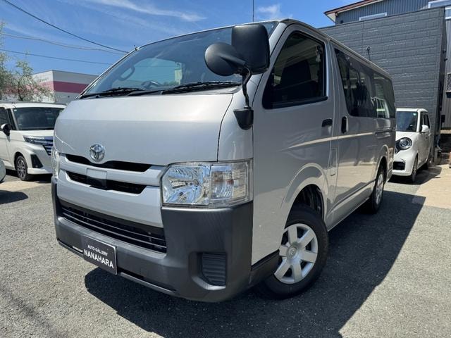 Toyota HIACE VAN 2019 — фото автомобиля