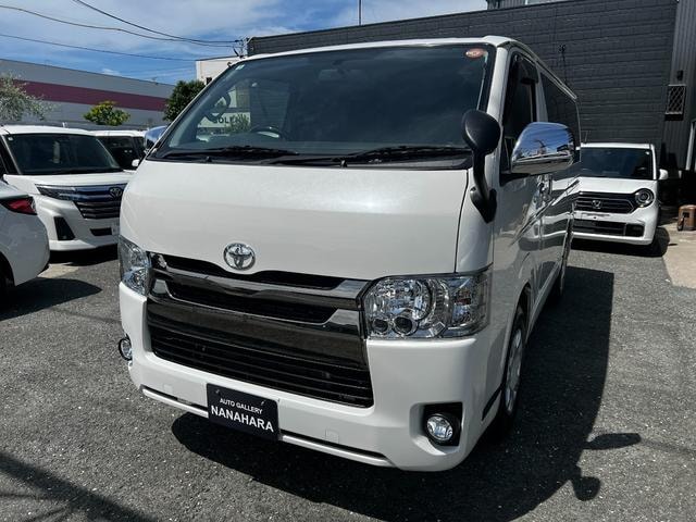 Toyota HIACE VAN 2017 — фото автомобиля 1