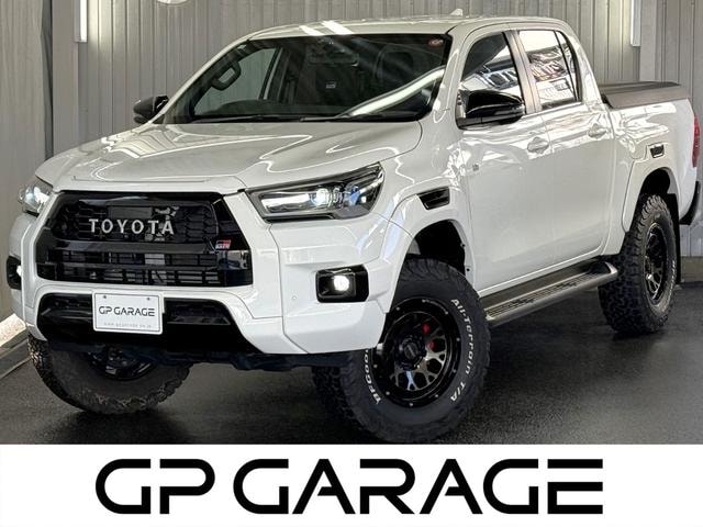 Toyota HILUX 2023 — фото автомобиля