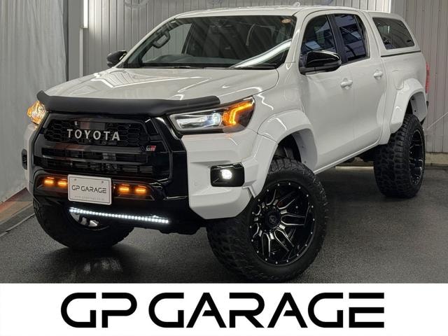 Toyota HILUX 2023 — фото автомобиля 1