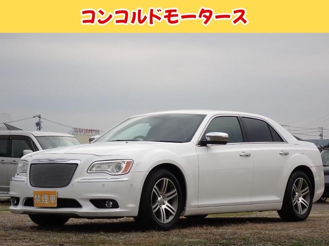 Chrysler 300 2014 — фото автомобиля 1