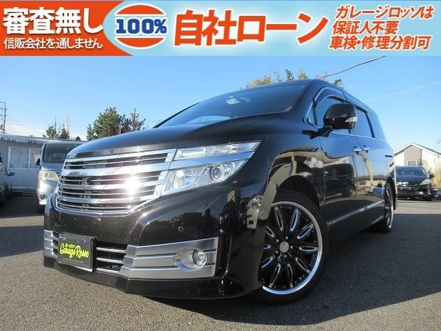 Nissan ELGRAND 2011 — фото автомобиля 1