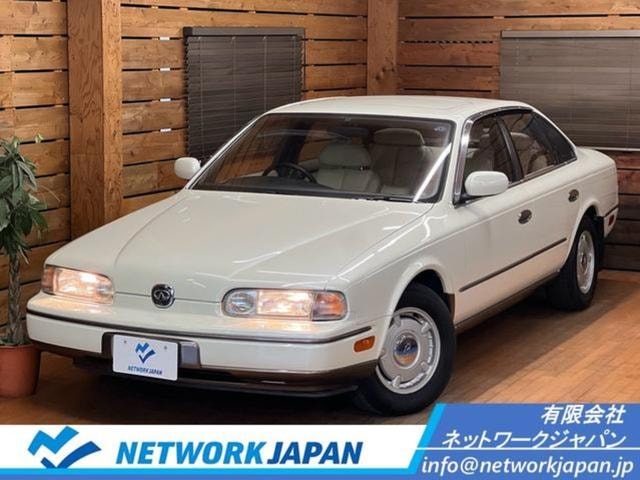 Nissan INFINITI Q45 1990 — фото автомобиля