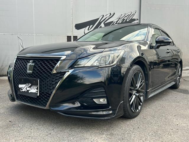 Toyota CROWN 2016 — фото автомобиля 1