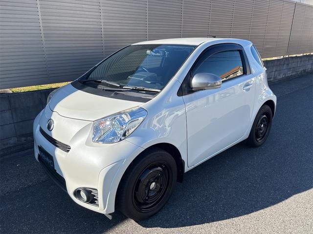 Toyota IQ 2014 — фото автомобиля