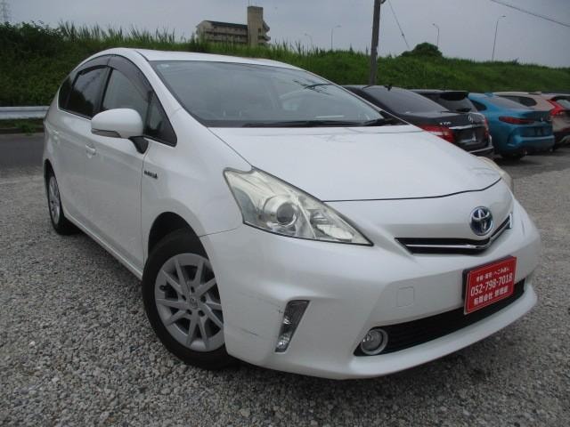 Toyota PRIUS ALPHA 2014 — фото автомобиля