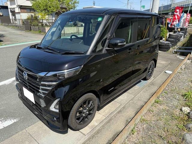 Nissan ROOX 2021 — фото автомобиля 1