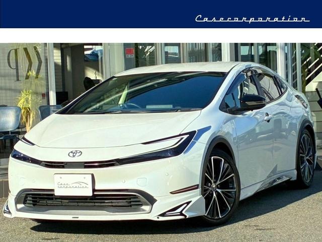 Toyota PRIUS 2023 — фото автомобиля 1