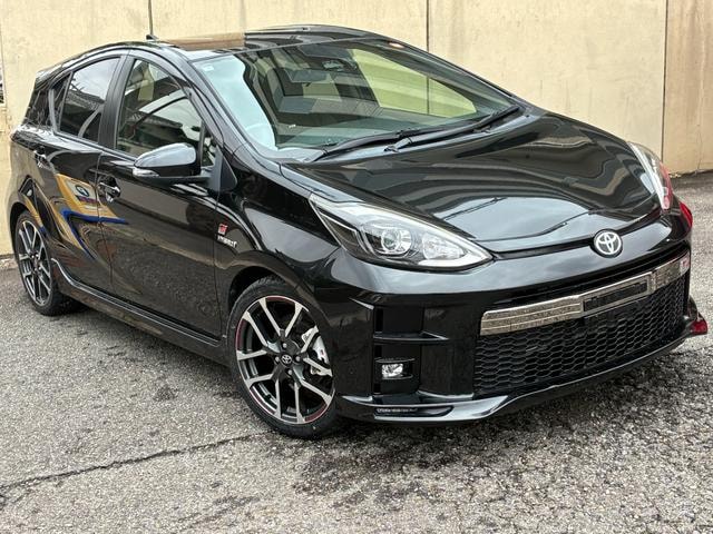Toyota AQUA 2018 — фото автомобиля 1